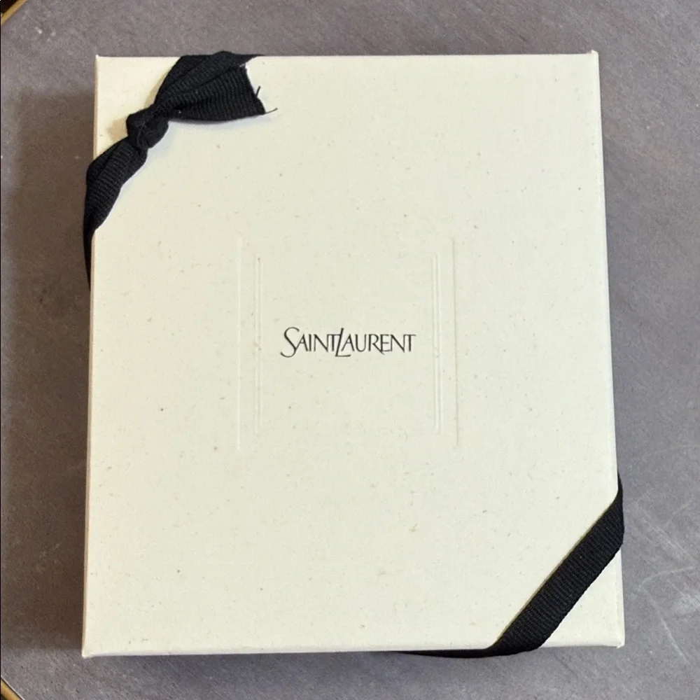 YSL Cassandre Matelasse Bi-Fold Wallet - Picture 4 of 8